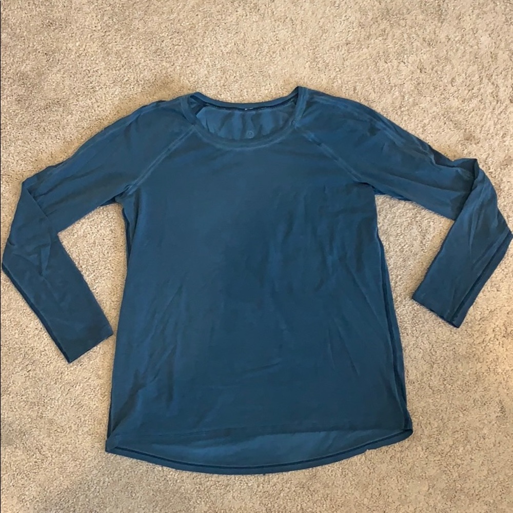Lululemon long sleeve t